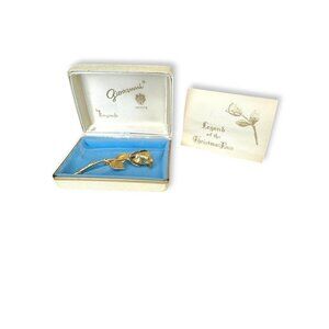 Giovanni Vintage 1966 Christmas Rose Lapel Pin Brooch Box Original Paperwork